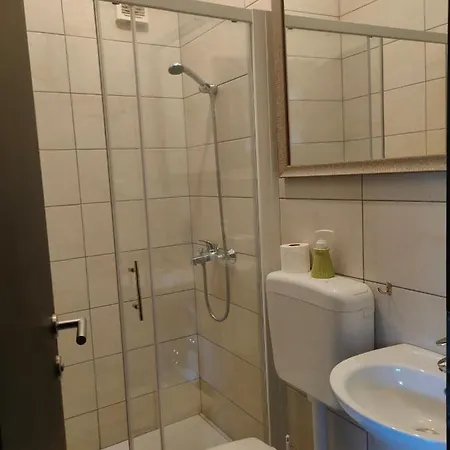 Gasthuis And Na Poljani 3*